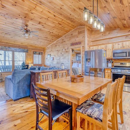 Secluded Sunrise Ridge-10 Min From Blue Ridge, King Beds, Hot Tub, 2 Porches, Fireplace Wood Burning, Mountain View, Cozy Eksteriør billede