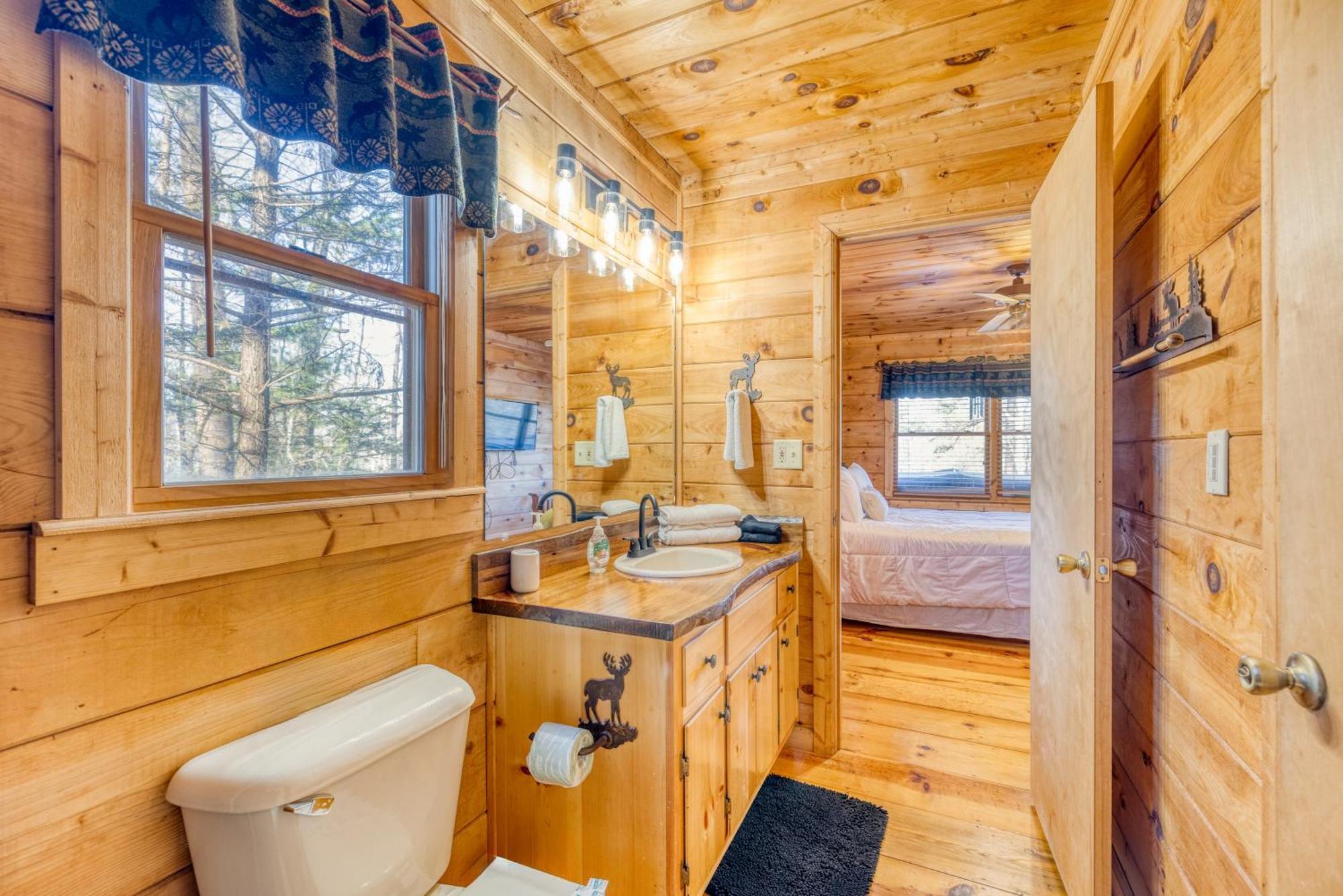 Secluded Sunrise Ridge-10 Min From Blue Ridge, King Beds, Hot Tub, 2 Porches, Fireplace Wood Burning, Mountain View, Cozy Eksteriør billede