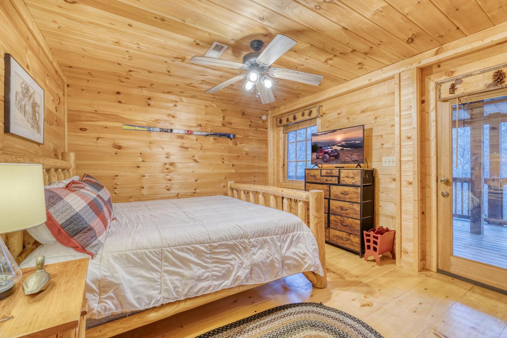 Secluded Sunrise Ridge-10 Min From Blue Ridge, King Beds, Hot Tub, 2 Porches, Fireplace Wood Burning, Mountain View, Cozy Eksteriør billede