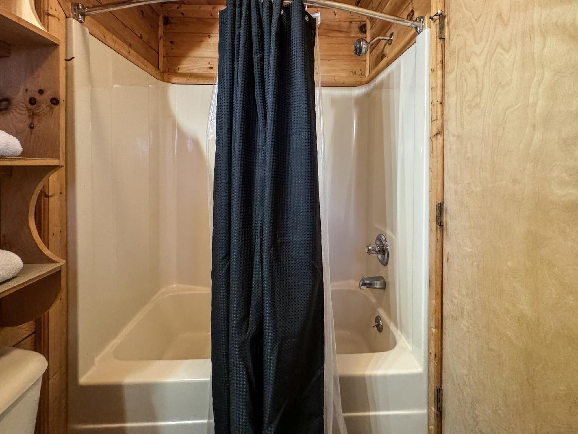 Secluded Sunrise Ridge-10 Min From Blue Ridge, King Beds, Hot Tub, 2 Porches, Fireplace Wood Burning, Mountain View, Cozy Eksteriør billede